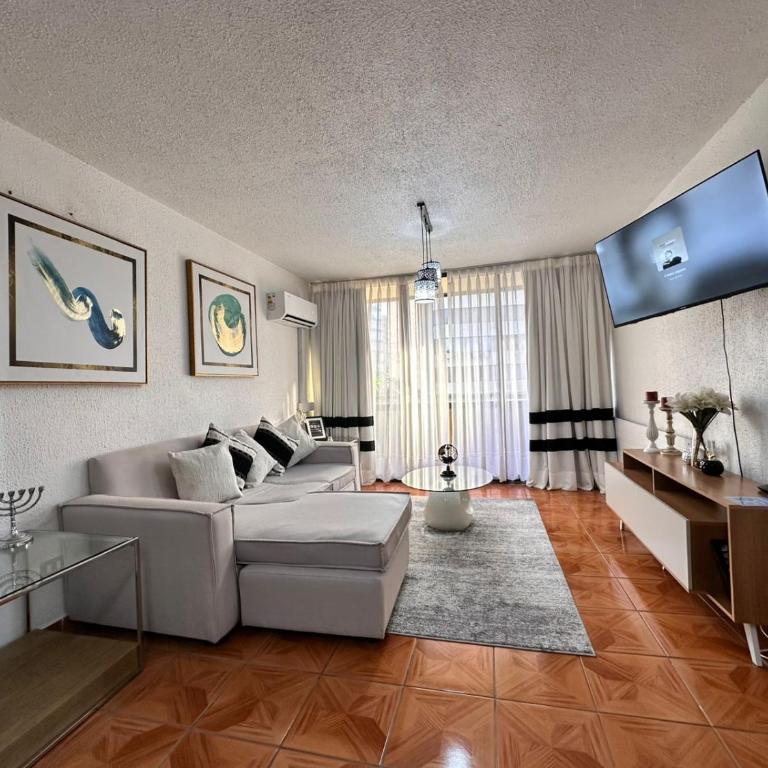 Apartaments Mukarram - Two-Bedroom Apartment - 14