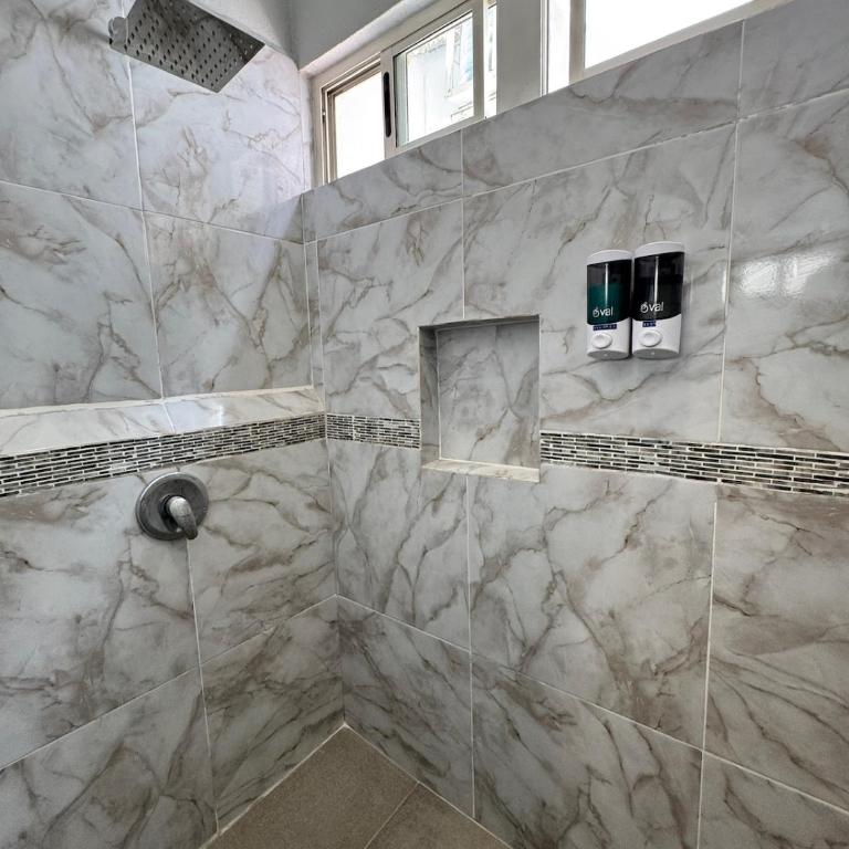 A- Loft petfriendly cerca Consulado EUA y UDEM - One-Bedroom Apartment - 16