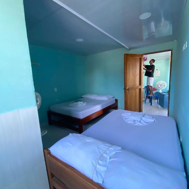 Hotel Y Transporte LadyMar - Habitación Doble Deluxe - 2 camas dobles - 9