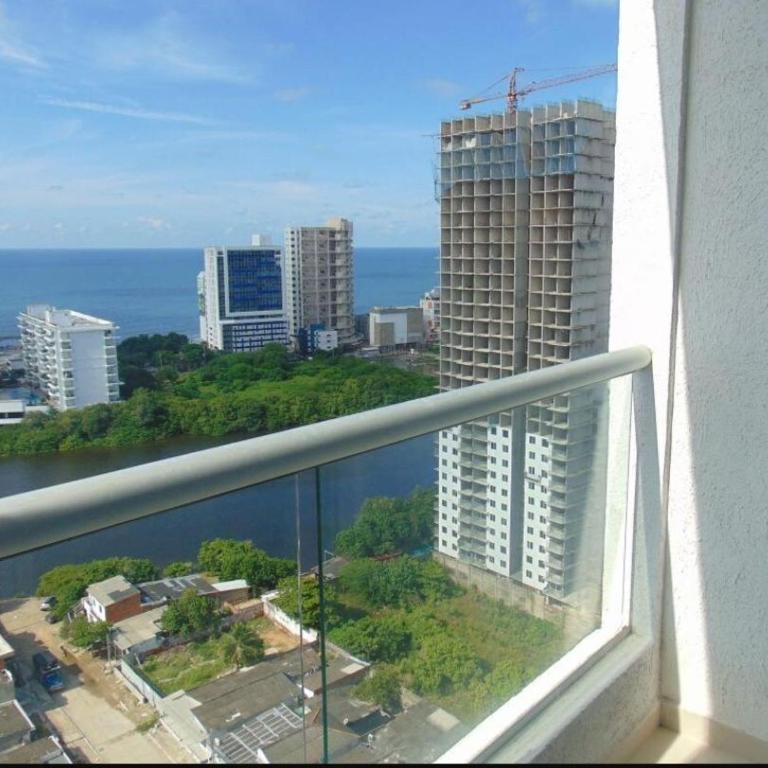 New Apartment Frente al Mar, Cerca Getsemani - Two-Bedroom Apartment with Balcony and Sea View - 22