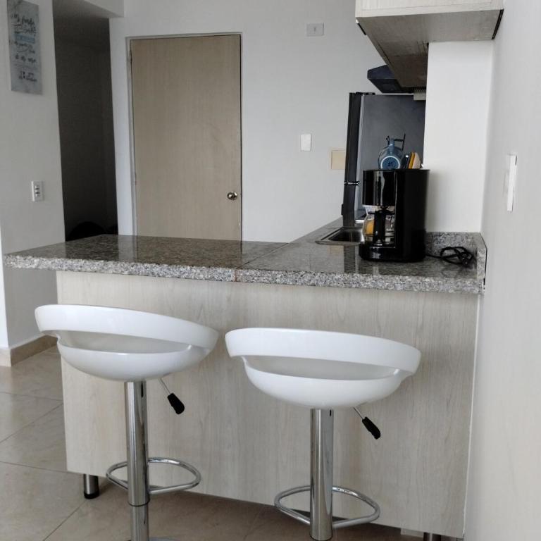 New Apartment Frente al Mar, Cerca Getsemani - Two-Bedroom Apartment with Balcony and Sea View - 41