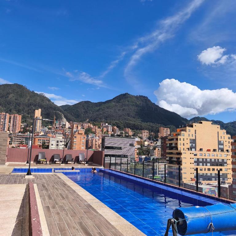UrbanLofts Bogota Skyline Studio con Piscina - Room #1584902801 - 1