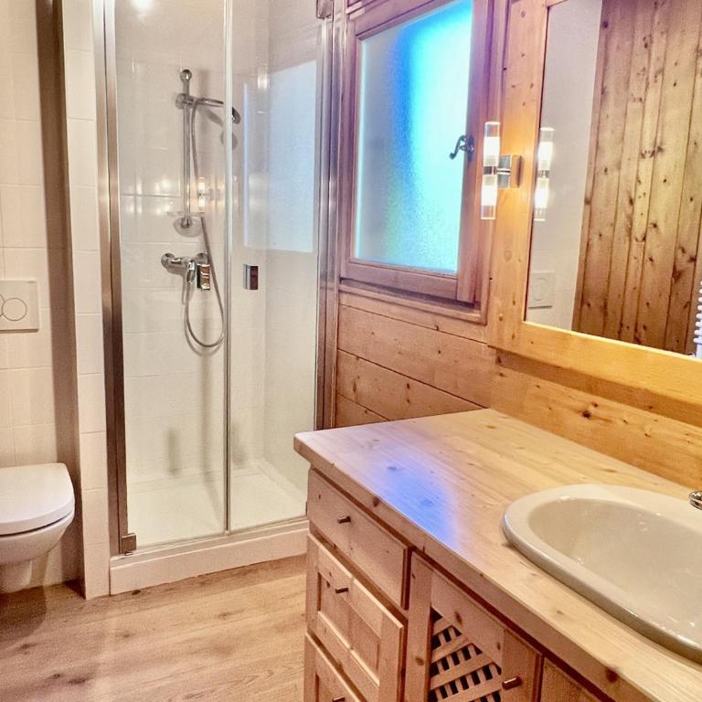 Chalet familial Les Gets - 5 chambres, 4 sdb, WIFI, Animaux admis, Parking - FR-1-671-333 - Chalet - 13