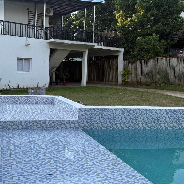 V&V House - Three-Bedroom House - 3