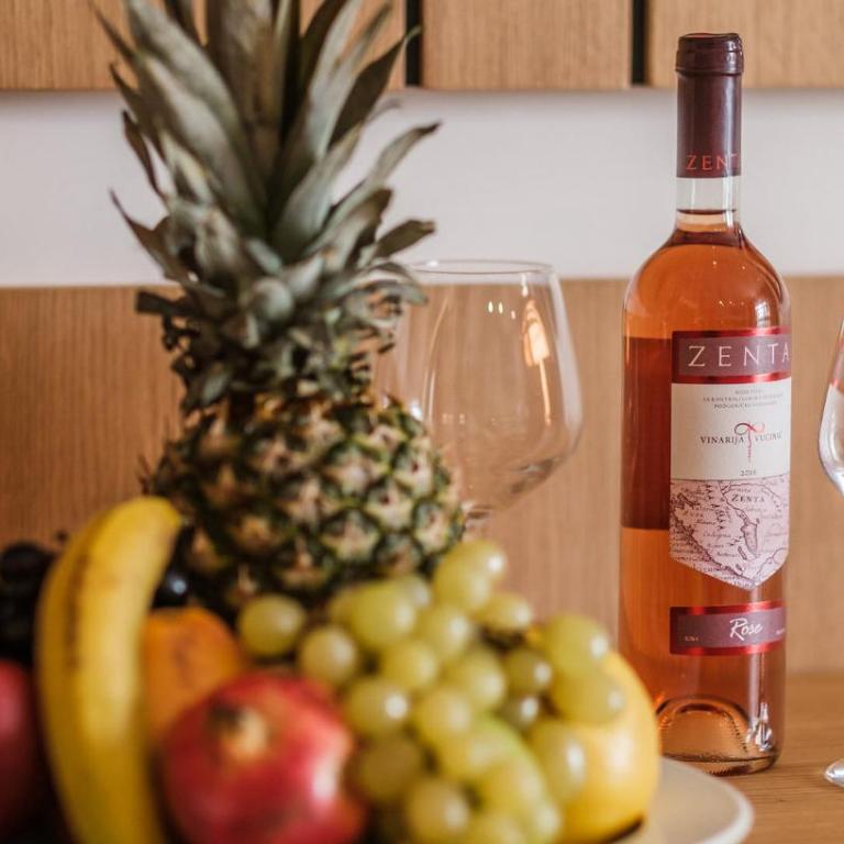 Dubrave apartmani - Dvokrevetna Soba sa Bračnim Krevetom - 1