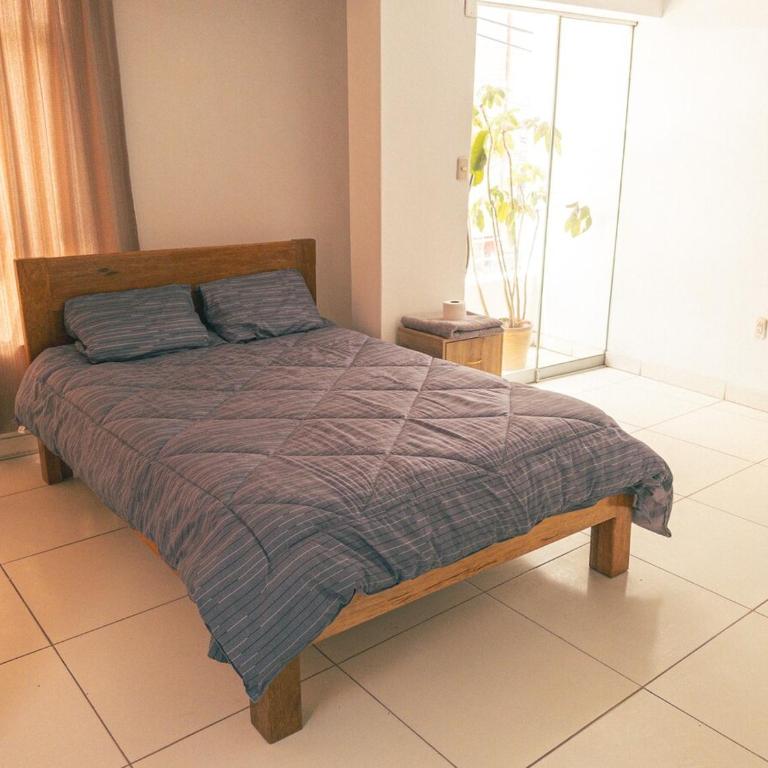 Departamento en Ayacucho - Three-Bedroom Apartment - 13