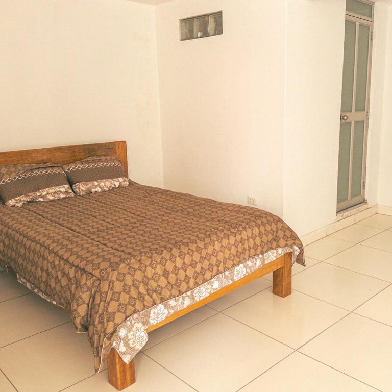 Departamento en Ayacucho - Three-Bedroom Apartment - 15