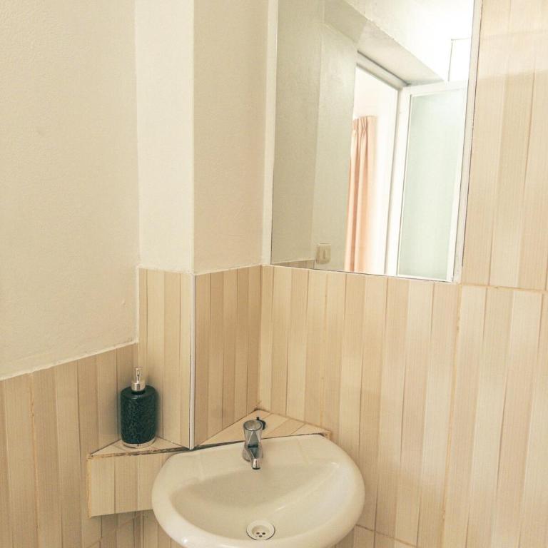 Departamento en Ayacucho - Three-Bedroom Apartment - 17