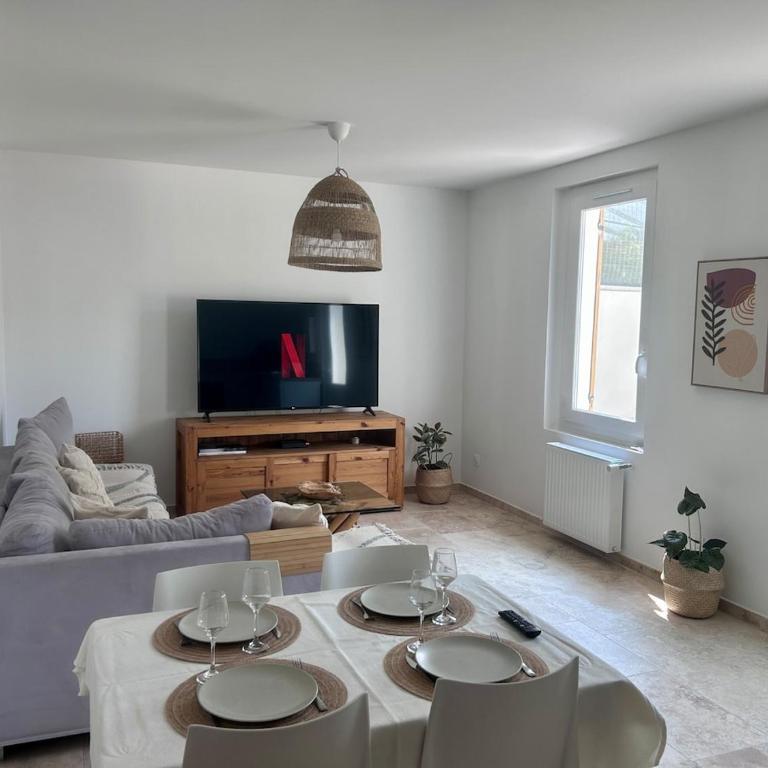 Maison au calme - Climatisation Terrasse & Parking - Villa 2 Chambres - 19