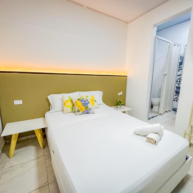 La Puerta del Ángel LOW COST - Habitación Triple con baño privado - 1