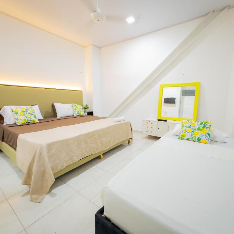 La Puerta del Ángel LOW COST - Habitación Triple con baño privado - 10