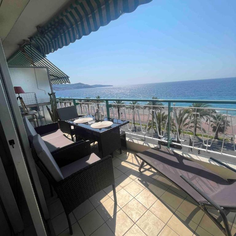 Charming Studio Apartment with Ocean Views in Nice, France - Appartement - 5