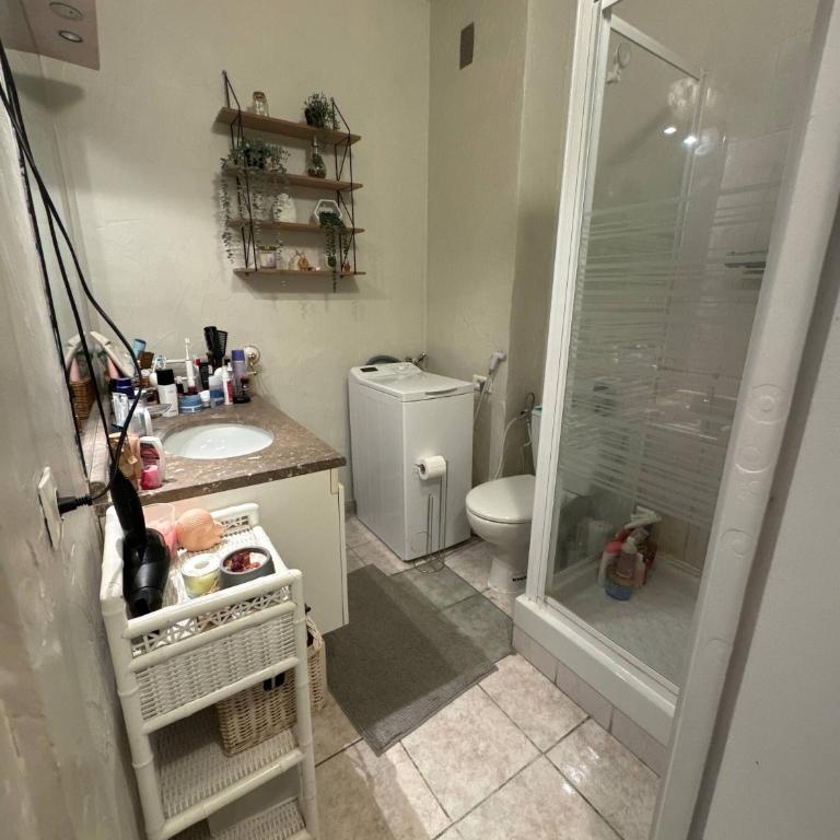Charming Studio Apartment with Ocean Views in Nice, France - Appartement - 9