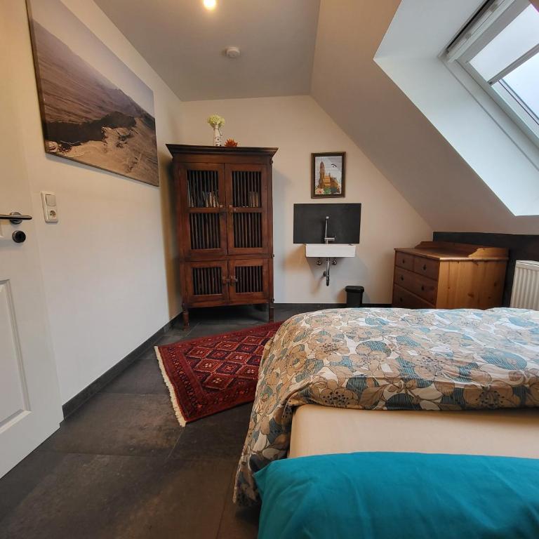 FRIDA - Dachpalais, nahe City, HBF und Wertach-Park - Two-Bedroom Apartment with Balcony - 14