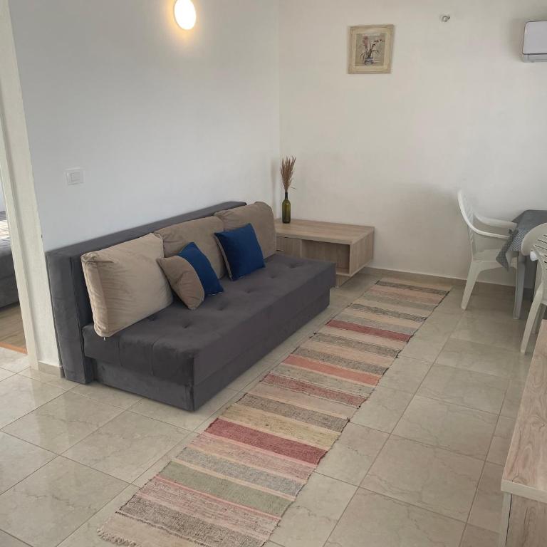 New house - One-Bedroom Apartment - 2