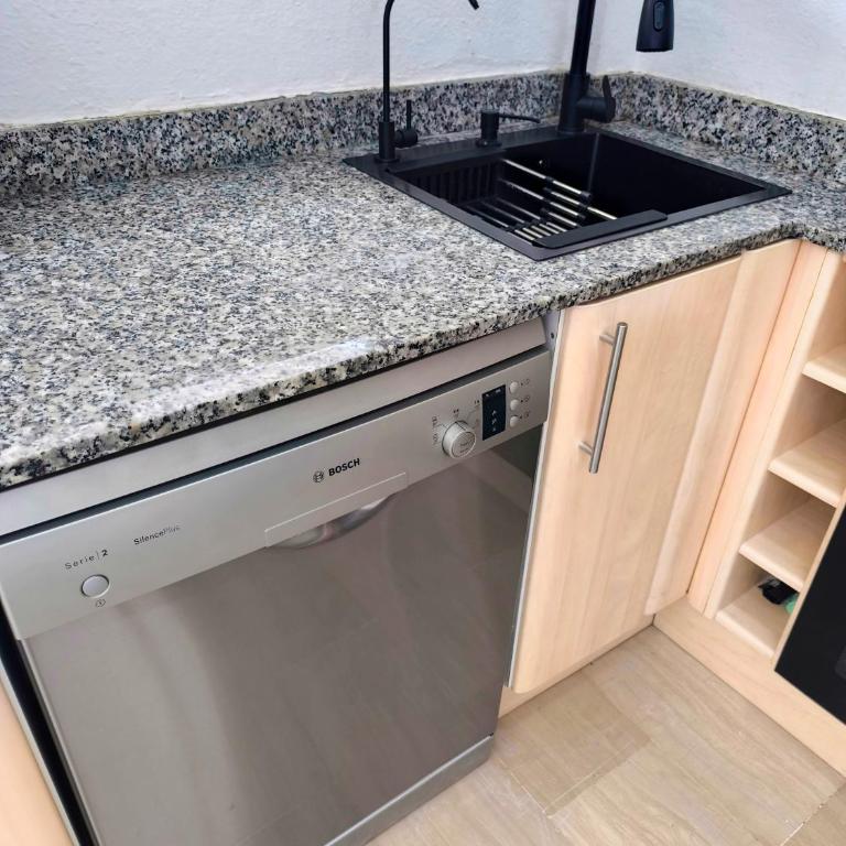 ARQUUS 5 Salou - Two-Bedroom Apartment - 10
