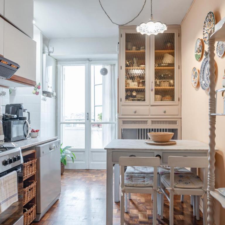 Panoramic Central attic - Mole Antonelliana - Two-Bedroom Apartment - 3