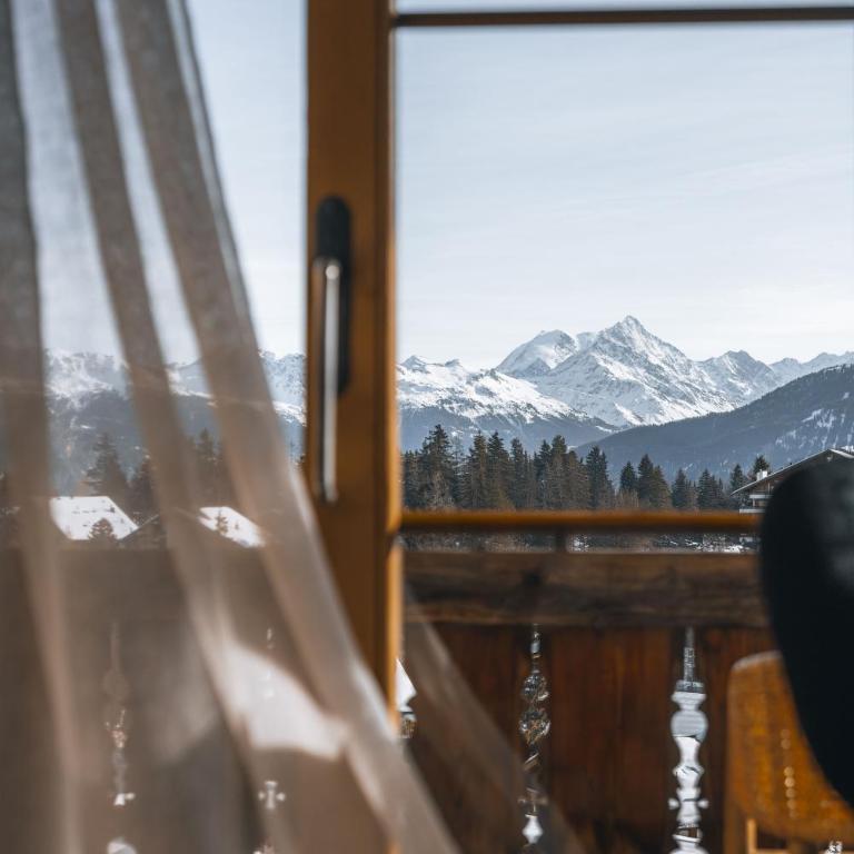 Hostellerie du Pas de l'Ours "Relais et Châteaux" - Suite Junior - 3