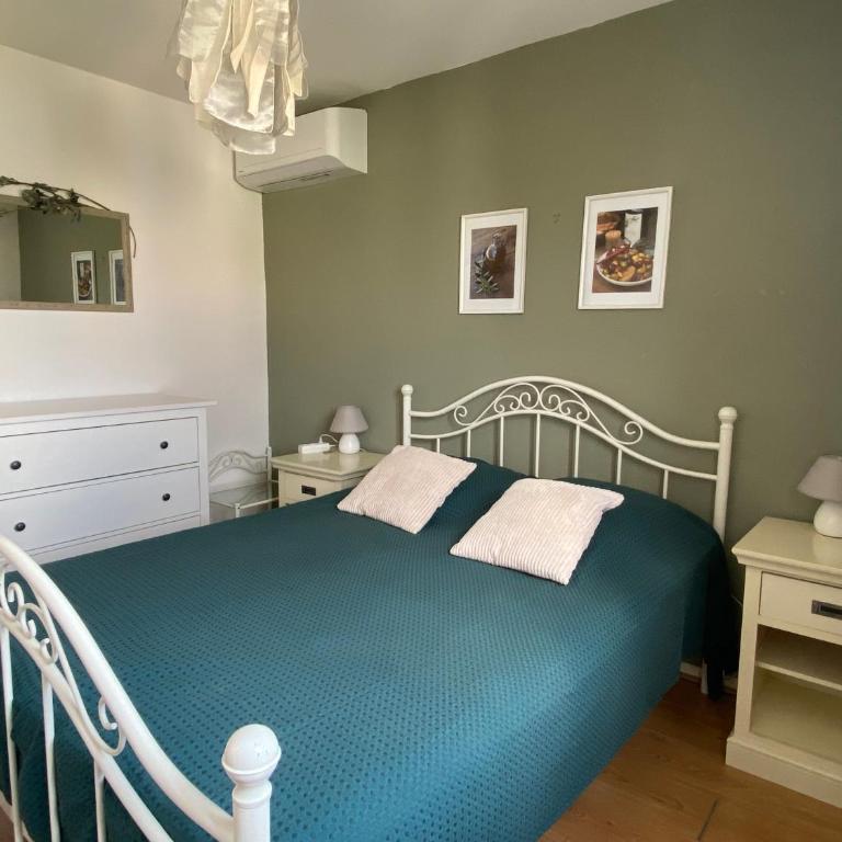 Bastide de l'Escalette, charmante Bastide pour 6 personnes avec piscine - Maison 3 Chambres - 10