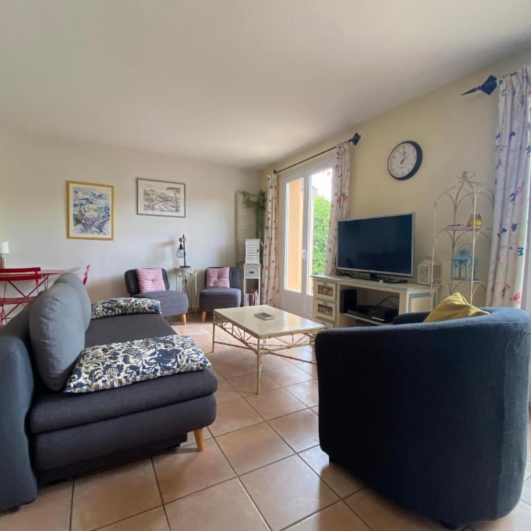 Bastide de l'Escalette, charmante Bastide pour 6 personnes avec piscine - Maison 3 Chambres - 1