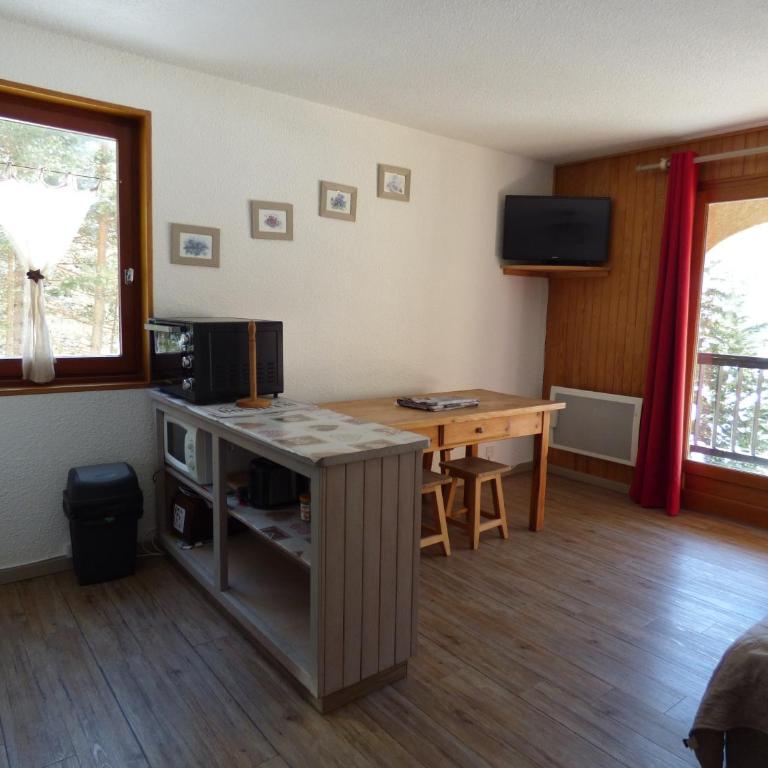 QUEYRAS - Studio avec Balcon - 12