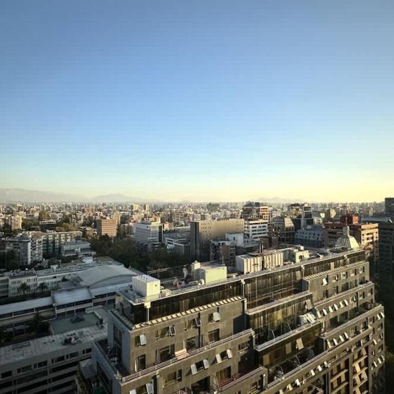 BUHO Urban Family Providencia AC Parking - Three-Bedroom Apartment - 44