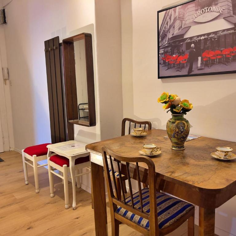 Sarajevo Main Street Residence - Apartman sa 2 Spavaće Sobe i Balkonom - 2