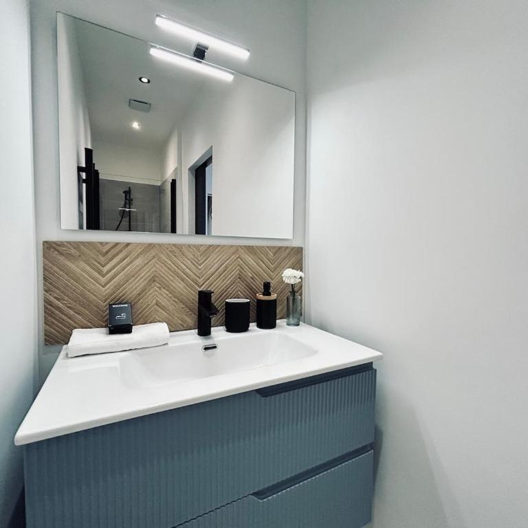 1 Vasnier F1 avec terrasse proche caves et science po - Appartement - Rez-de-Chaussée - 3