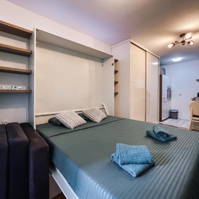 Hidden Apartment City Center - One-Bedroom Apartment - 20