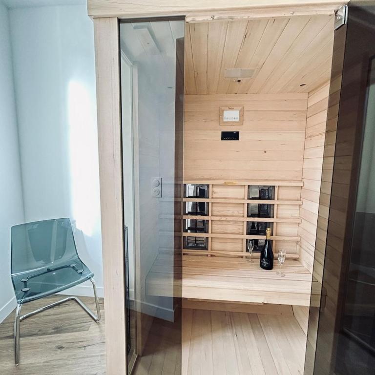 2 Vasnier F2 avec sauna proche caves de champagne - Apartment mit 1 Schlafzimmer - 5