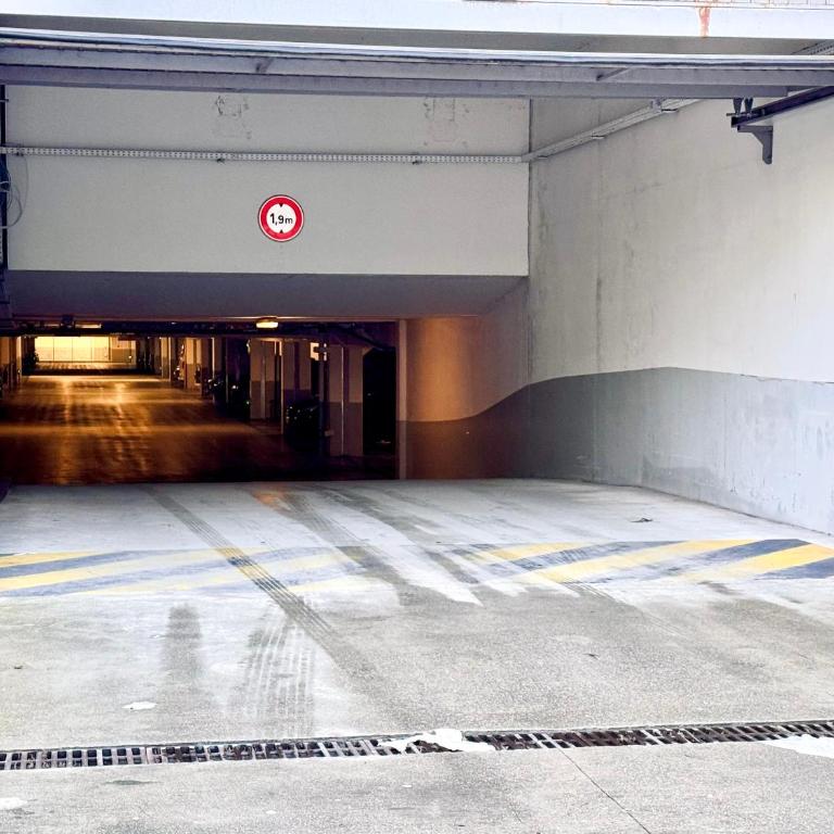Grand T3 lumineux - Proche centre ville avec terrasse et parking - Apartment mit 2 Schlafzimmern - 17