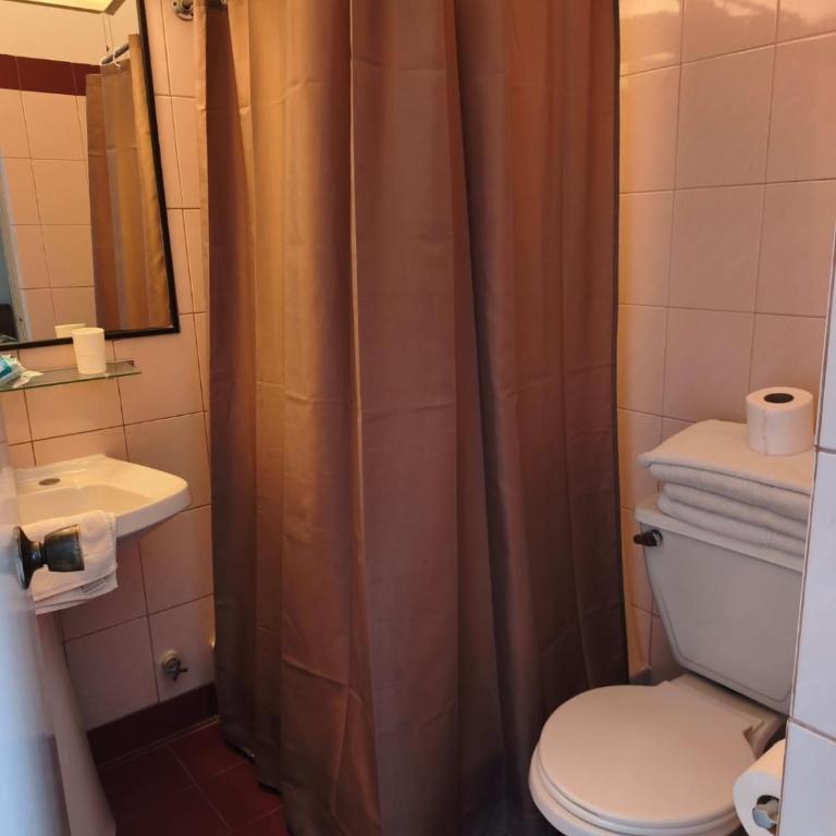 Hotel de Viña - Triple Room with Bathroom - 2