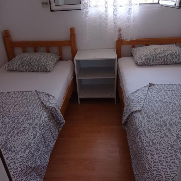 Apartmani MiS - Two-Bedroom Apartment - 3