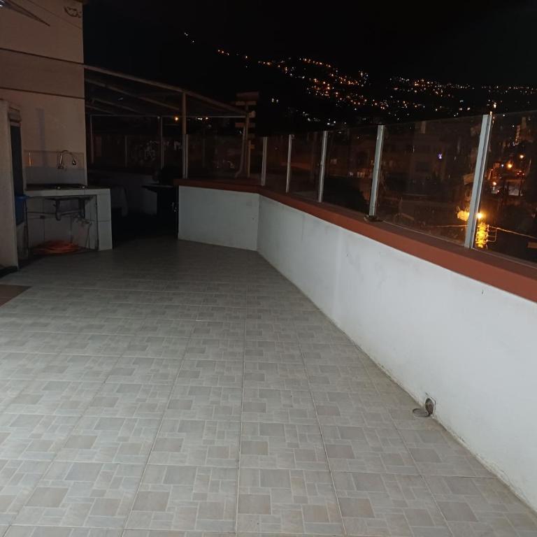 Residencia familiar Premium - Three-Bedroom Apartment - 3
