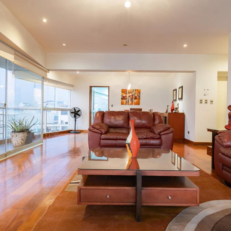 ALU Luxe - Premium Oceanfront Apartments Larcomar - Three-Bedroom Apartment - High Floor - 4
