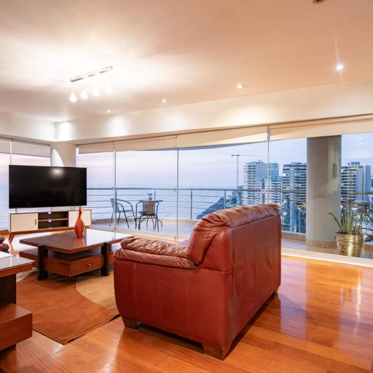 ALU Luxe - Premium Oceanfront Apartments Larcomar - Three-Bedroom Apartment - High Floor - 23
