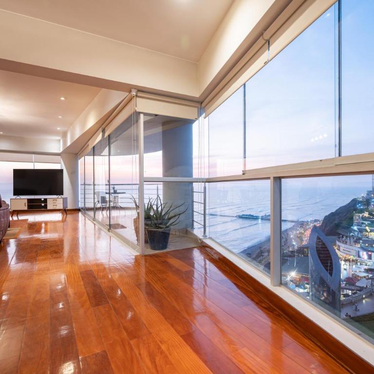 ALU Luxe - Premium Oceanfront Apartments Larcomar - Three-Bedroom Apartment - High Floor - 29