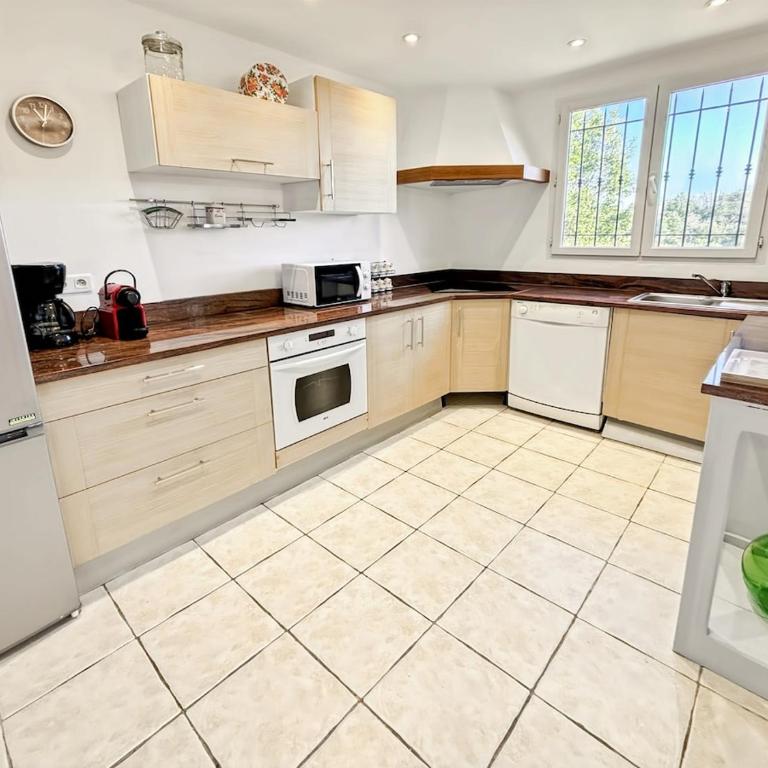 Havre de paix, T3 rénové à Mouans-Sartoux - Appartement 2 Chambres - 7