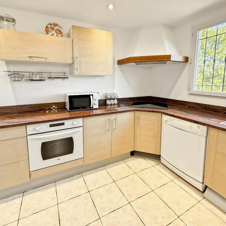 Havre de paix, T3 rénové à Mouans-Sartoux - Appartement 2 Chambres - 8