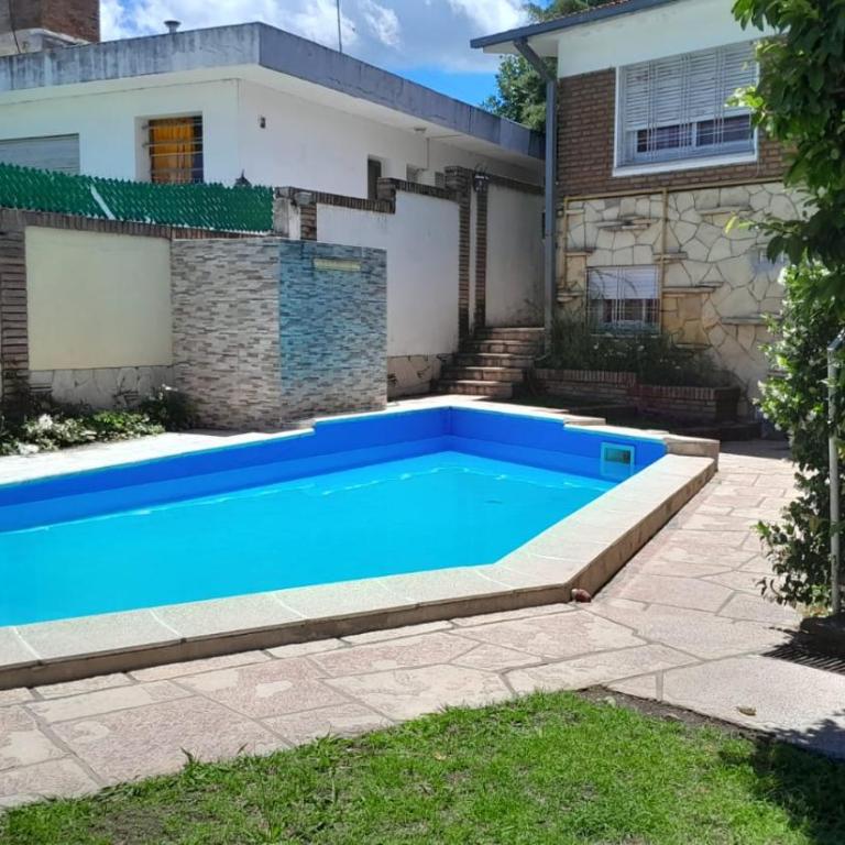 Alquiler temporal Casa céntrica - Three-Bedroom Home - 1