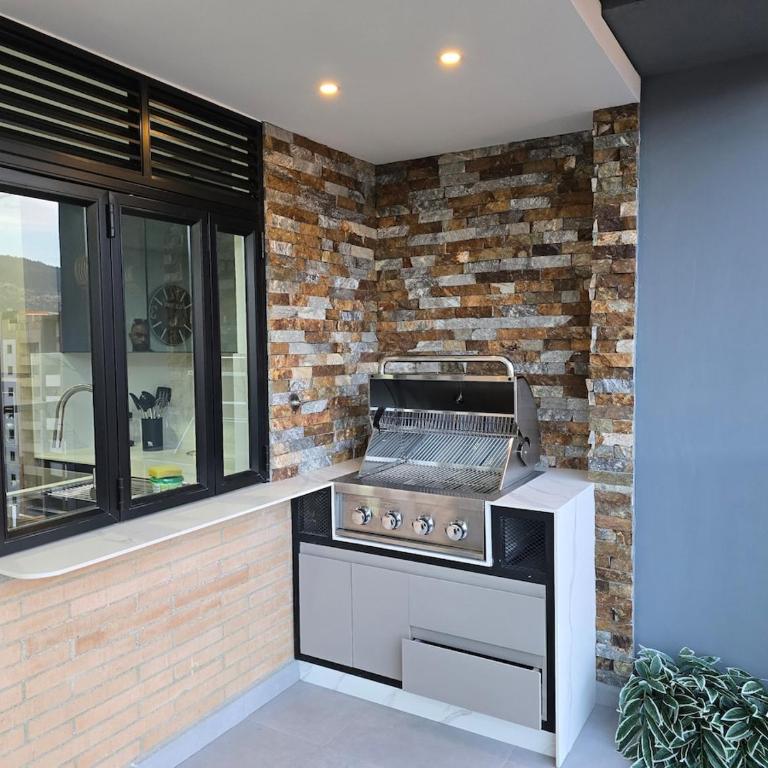 Exclusivo apartamento en laureles cerca al estadio - Apartamento de 3 dormitorios - 12