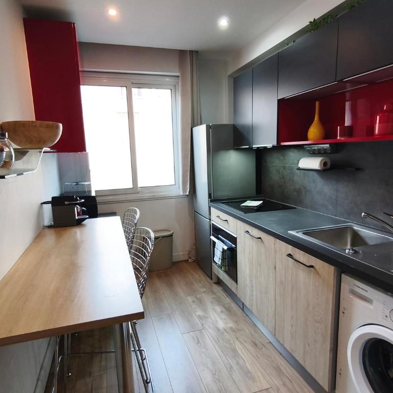 LE MIOLLIS - CENTRAL et CONFORT - WIFI- prés tansports en commun et commerces - Appartement 1 Chambre - 12