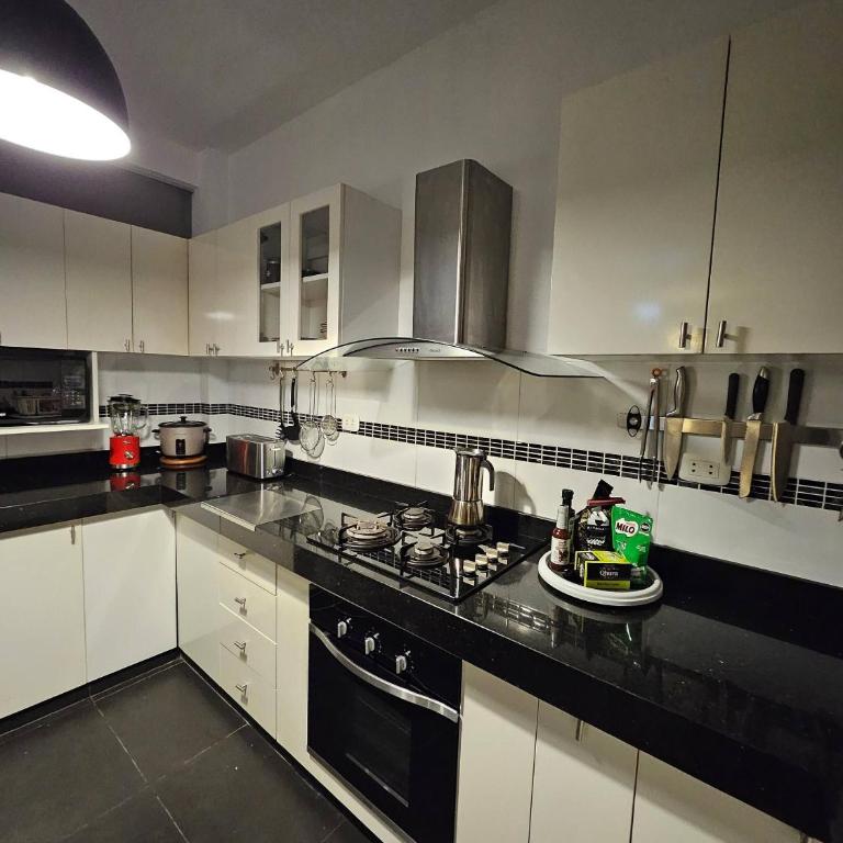Surfers Paradise - Casa Caro - Vacation Home - 11
