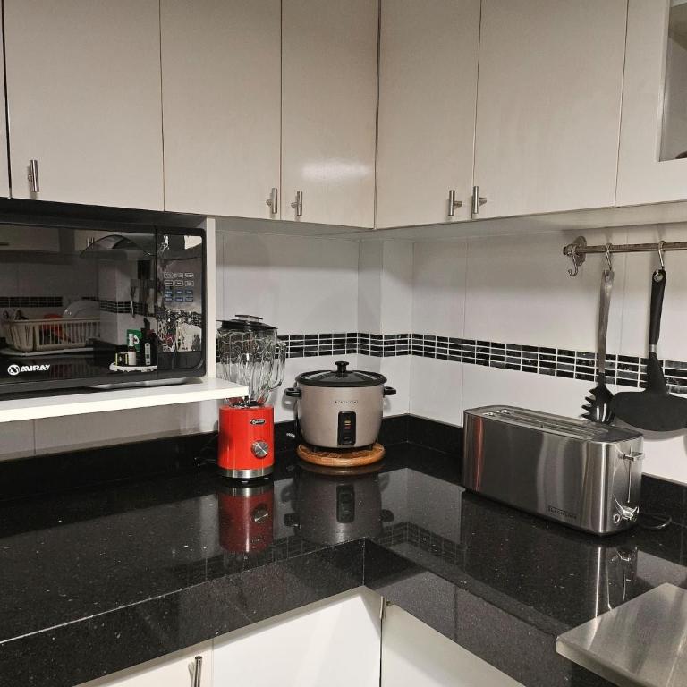 Surfers Paradise - Casa Caro MBI - Double or Twin Room - 14