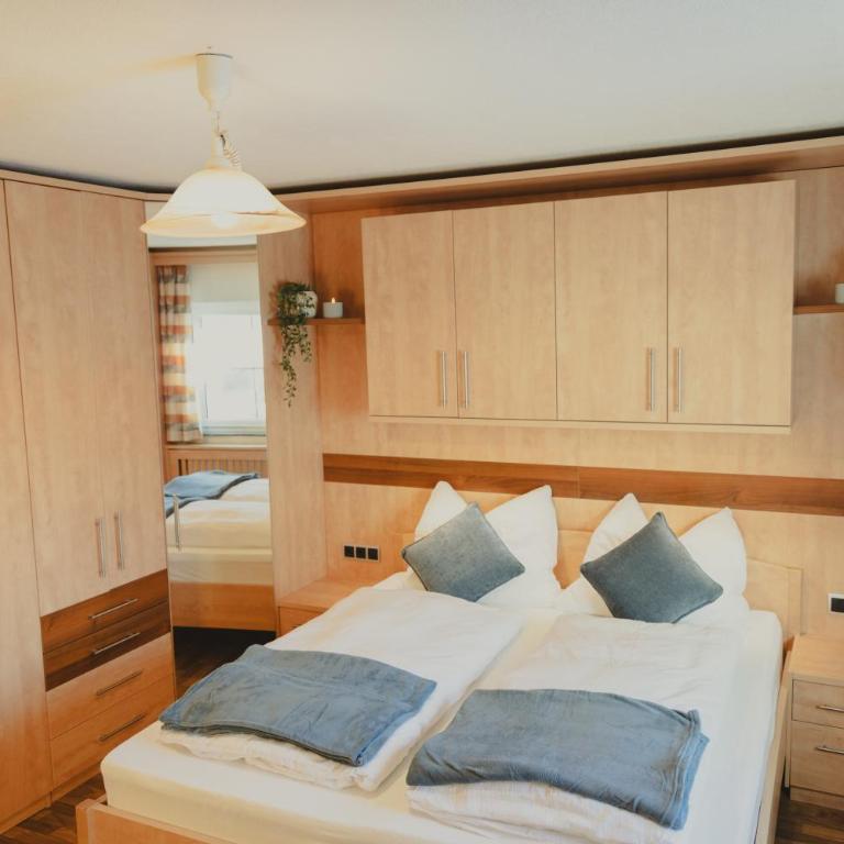 Ferienhaus am Wildbachberg - Platz für die ganze Familie - Haus mit 2 Schlafzimmern - 4