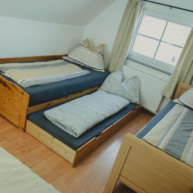 Ferienhaus am Wildbachberg - Platz für die ganze Familie - Haus mit 2 Schlafzimmern - 5