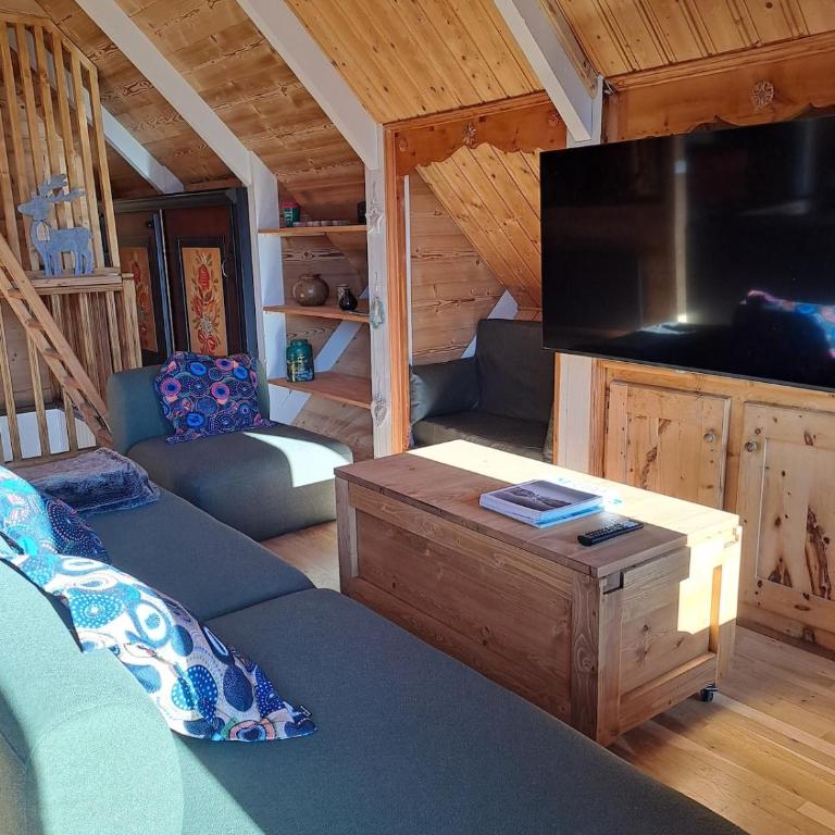 Chalet les Hirondelles 8 personnes, Le Grand broue à Huez - Chalet - 19