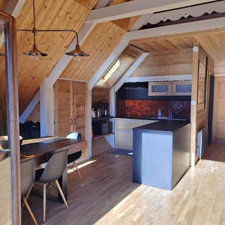Chalet les Hirondelles 8 personnes, Le Grand broue à Huez - Chalet - 20