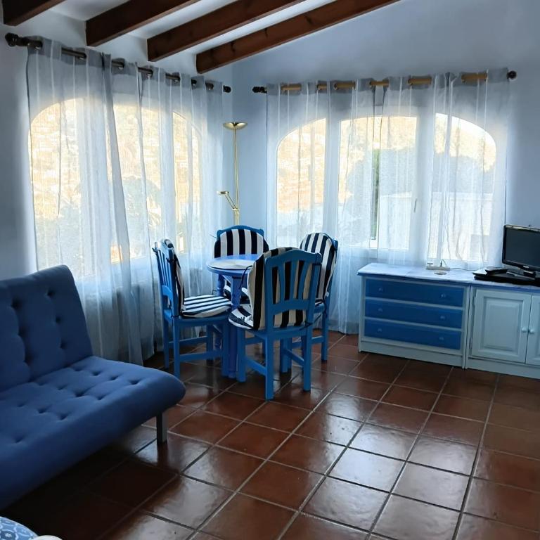 Apartamento en Moraira con piscina 100 m de la playa - Two-Bedroom Apartment - 15