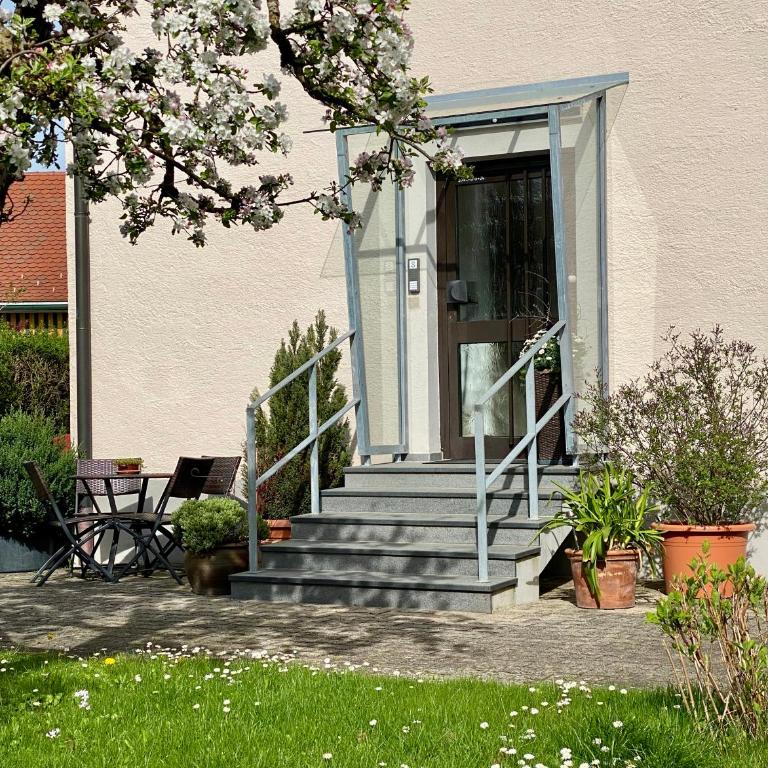 Ferienwohnung Schmid Lautrach im Illerwinkel - Familien-Apartment mit 2 Schlafzimmern - 1